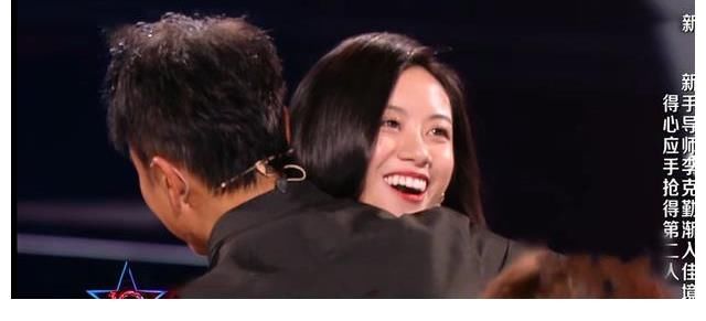 伍珂玥|《好声音》第三期迎来超级大美女，颜值不逊陈冰，伍珂玥该靠边了