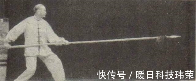 武学$此人枯瘦如柴却力大无比,一生比武未尝败绩,只要出手必有伤亡