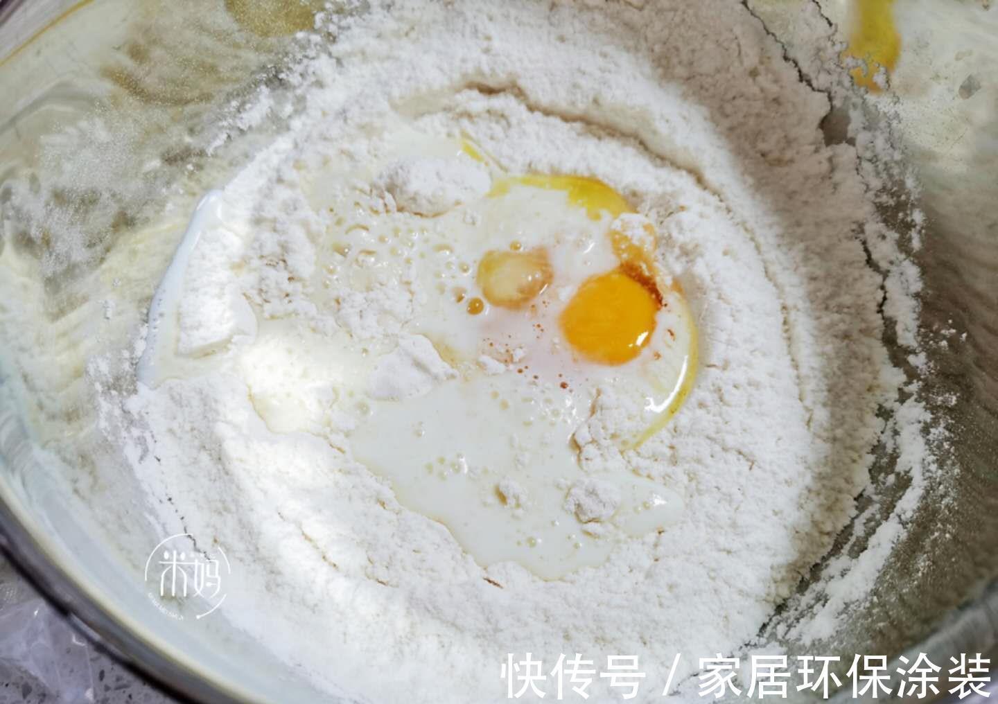 保鲜膜|在家自制面包,10分钟揉出手套膜,松软拉丝,比电饭煲蛋糕还好吃