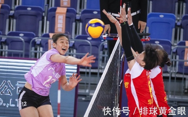 副攻|02年女排新星当场哭鼻子!先天劣势难弥补,主帅奇葩布阵引来吐槽