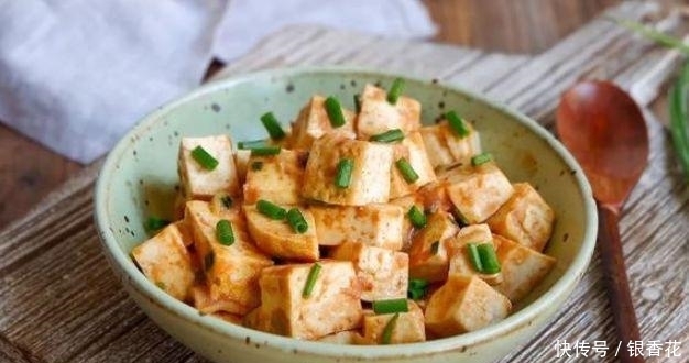 美食推荐:苦瓜鸡蛋饼,脆臊干烧海参,韭菜香干炒肉丝,虾酱豆腐