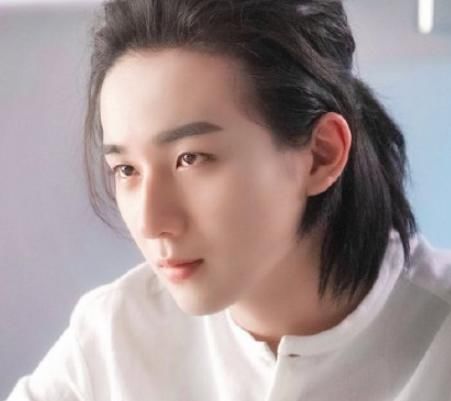 漆培鑫|李宏毅新剧将播，《陈情令》两大主演都沦为他的配角，多大来头？