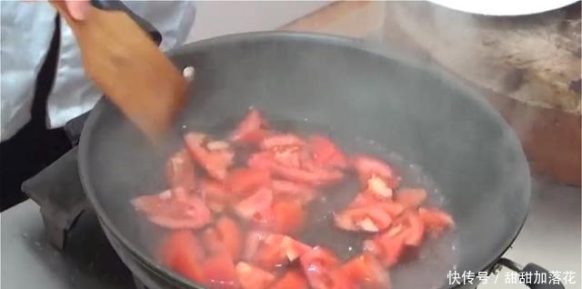  下饭|这才是西红柿炒鸡蛋的正确做法，营养丰富，味道鲜美，太下饭了