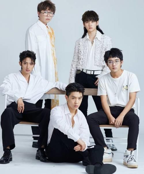 《玲珑》开播宣传,主演全员改名宣传,赵天宇引注意