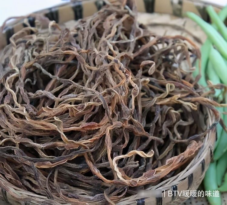 5种蔬菜晒干后，比新鲜的更好吃！放一年都不坏，随手一炖很下饭