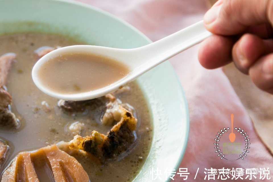 口感|秋天就要喝这汤，润肺降火，口味醇厚，全靠这两招，又浓又香