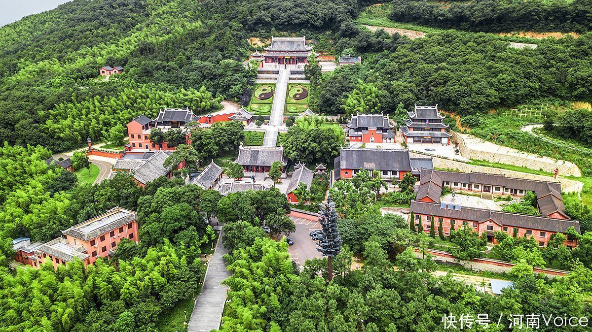  茅山|云南边陲有座古镇是中国十大名镇之首，它比丽江低调，更比大理安静