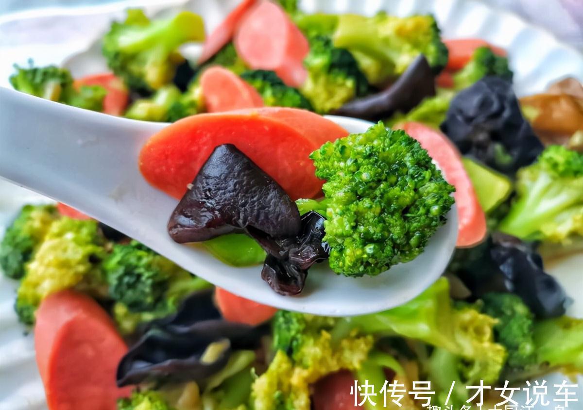 解馋|炒西兰花,切记不要焯水和直接炒,教你饭店做法,脆嫩入味又解馋