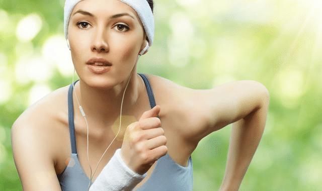 暗号|雌激素快“见底”的女人:身体或发出这3“暗号”,别装看不见