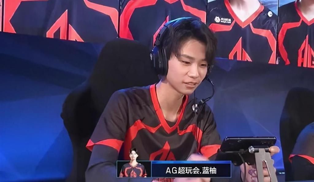 KGL|AG蓝柚离队，转会KGL继续追梦，月光回复两个字，加油