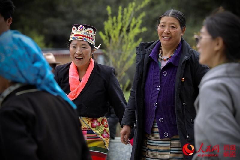 边境|西藏边境小镇生活美