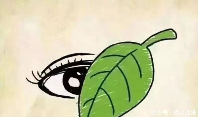 敢坐|妹的心真是大呀,摩托车的后备箱也敢坐,万一不牢靠掉下来就惨了