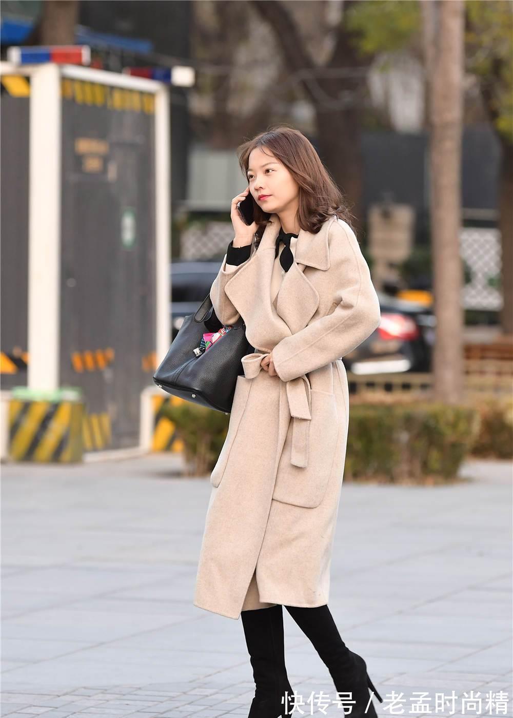 大衣|米色搭配, 搭配细高跟过膝长靴, 秋冬季节的搭配也很简单