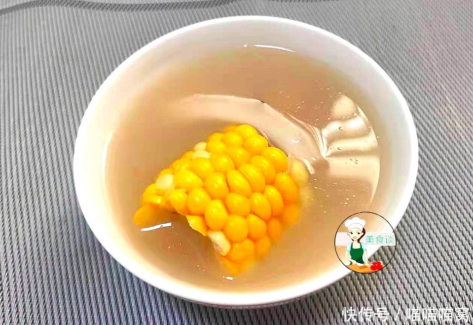 此汤太鲜美了,几种素菜食材一锅炖,不放一块肉,春天喝特营养