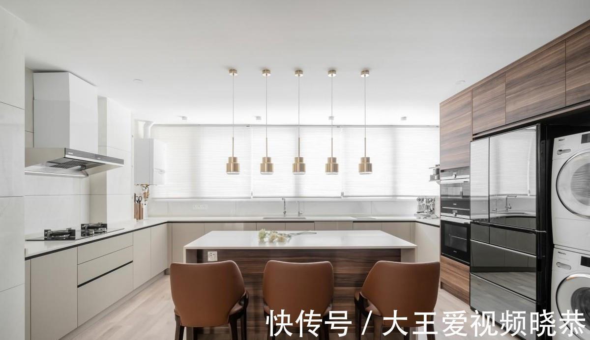 开放式|“冰箱式”厨房,国外早就很流行了!看着像柜子,打开该有的都有