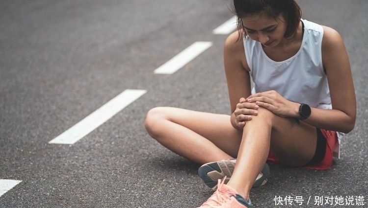 成因|睡觉突然小腿抽筋?中医拆解5大脚抽筋迷思:成因及预防方法公开