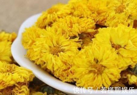 菊花|泡菊花时加一宝,每天一杯,排毒燃脂,视力好了,肝越来越健康