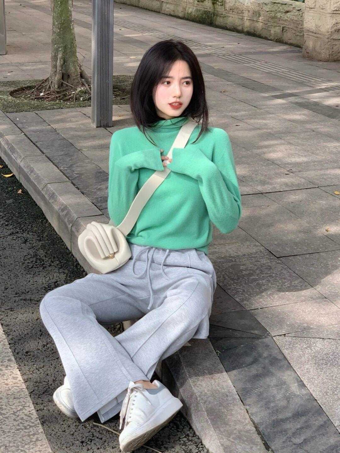 单品 适合与羽绒服搭配的内衬全在这,穿衣经常被说臃肿的,可以码住了