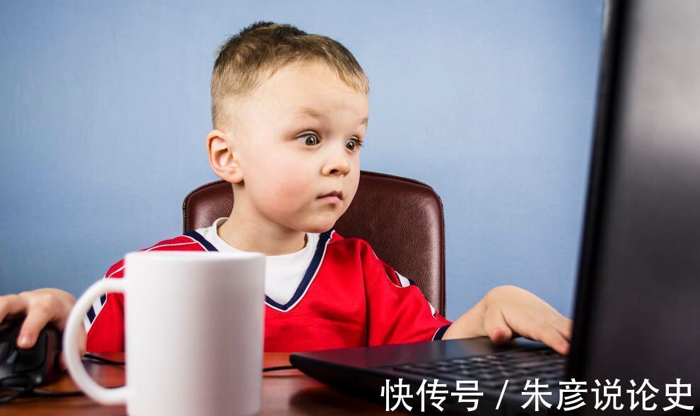 强强|孩子舌苔发白是怎么事?医生:少吃3种食物,或有助于消积食