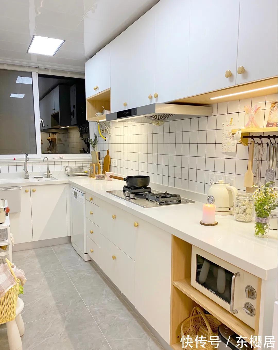 美观性|厨房装修坚持最接地气的决定,没被“坑”,而且用起来超顺手!