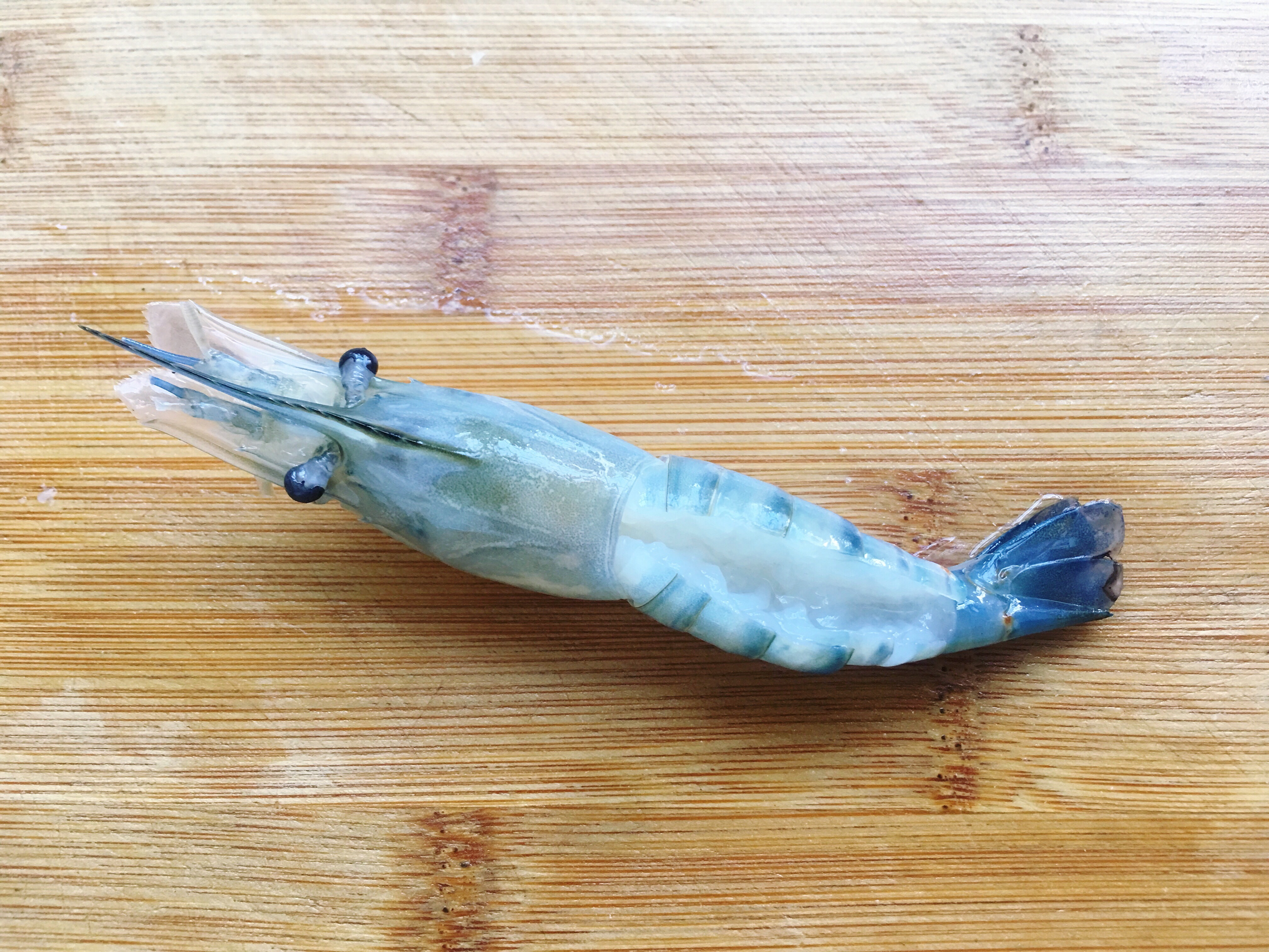 高颜值的蒜蓉粉丝蒸虾，一分钟入味，好看又好吃