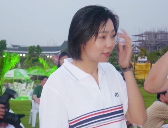 清華博士|還記得中國女排唯一的5冠王嗎？如今身價上億，女兒是清華博士