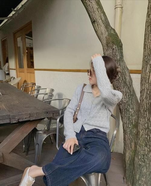 阔腿裤＋“这4款毛衣”太美了！冬季内搭这么穿，真的很显品味