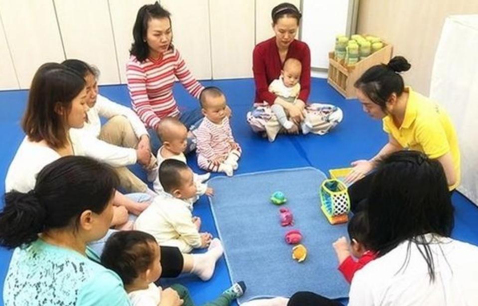 金钱观|“假精致”和“真粗糙”妈妈,带出的孩子差距明显,不仅是外表