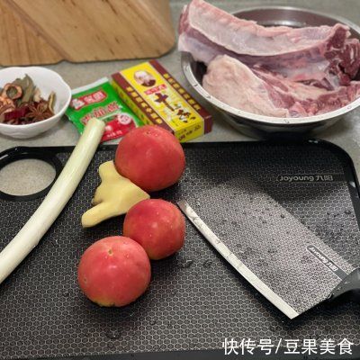 牛肉|汤浓味美??好吃到连汤都不剩??西红柿炖牛腩