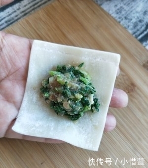 好吃|爱吃馄饨别买着吃了,教你在家做,皮薄馅鲜,比买的好吃