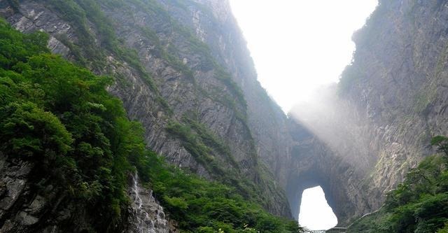  山中|人在山中坐，但指江山百年，大秦帝国谋圣幕后推手竟有他……