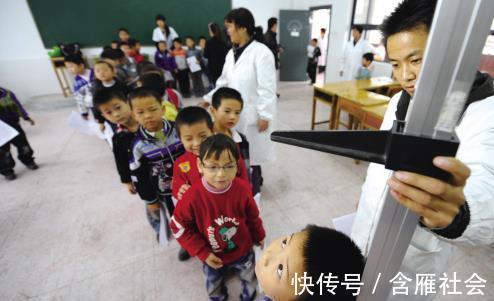 多吃|到了“猛长期”,孩子身体会发出3个信号,抓住了能多长2到6厘米