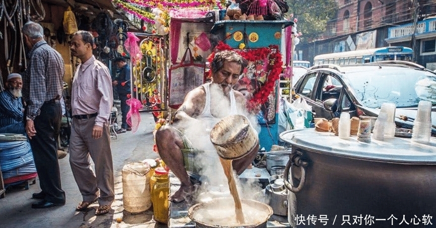 街头|13亿印度人平常吃啥？为什么街头很多人大腹便便，说好的吃不饱呢