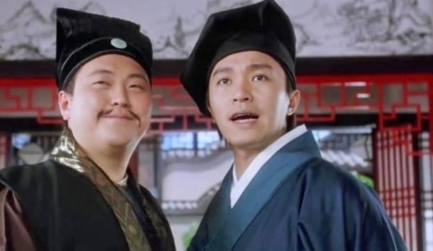 乾隆#乾隆出上联:洞中泉水流不尽,纪晓岚百思不得解,一女子轻松对出