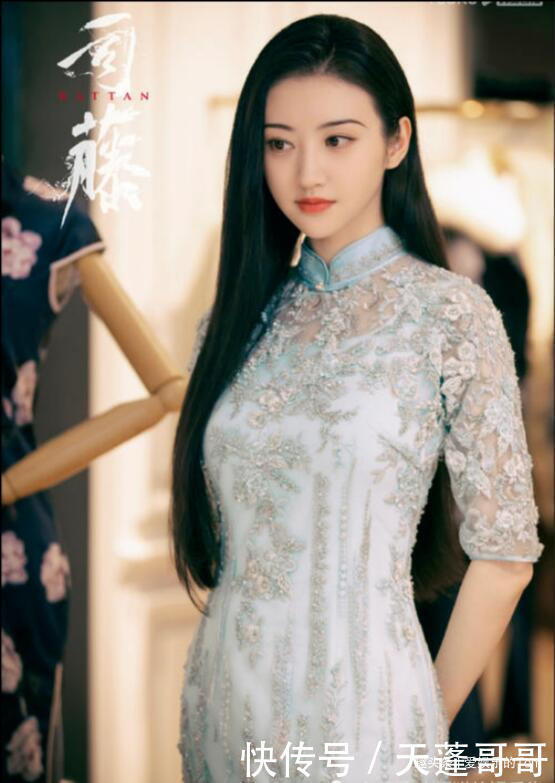 马甲线|盘点:杨幂漫画腰,景甜A4腰,娱乐圈的“腰精”还有谁?