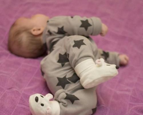 六个月|6个月是宝宝成长分水岭,宝妈要牢记5个关键点,孩子发育快人一步