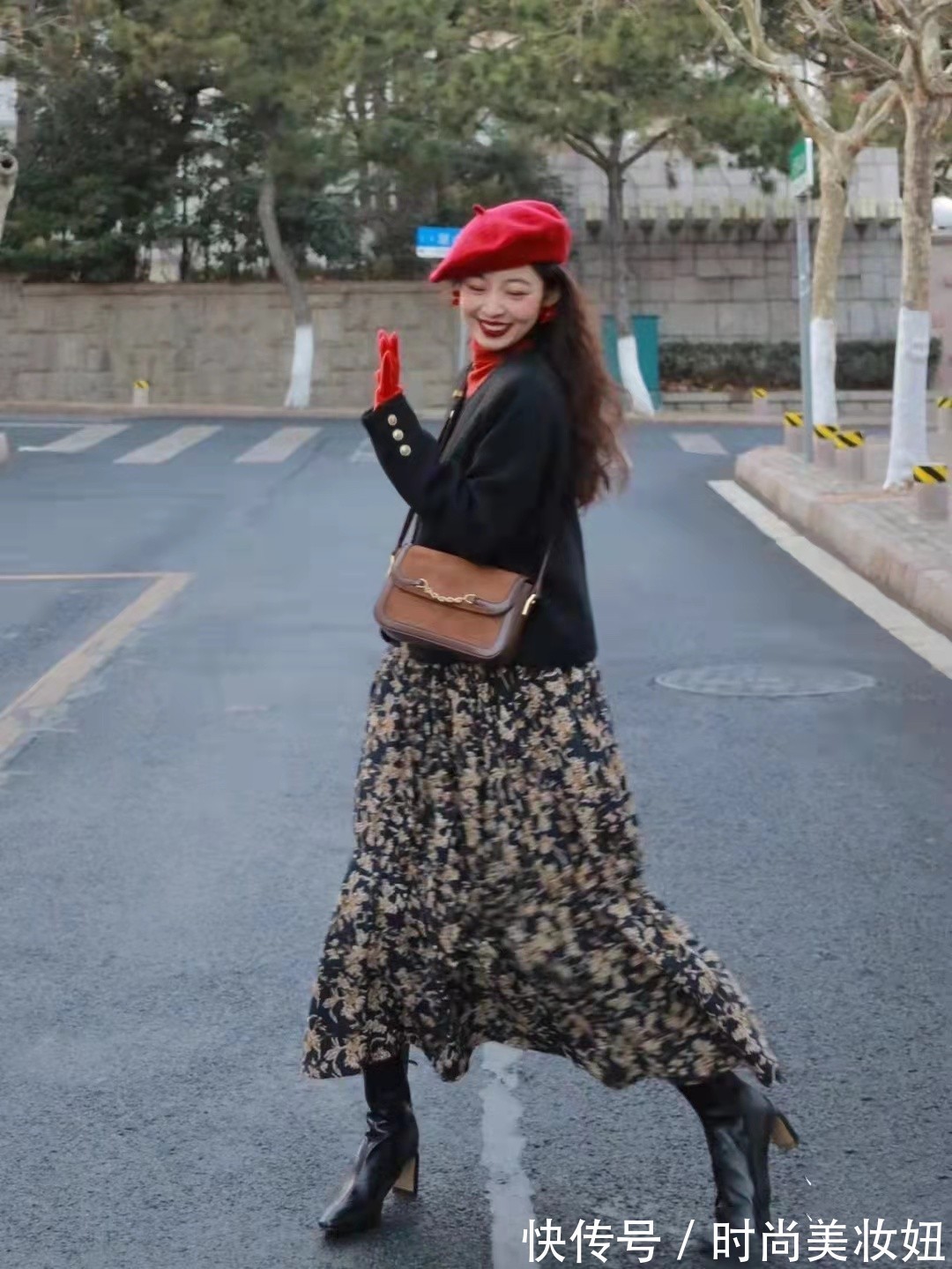 养眼 新年就是要“红红火火”,看这些气质穿搭太养眼,照穿美炸了