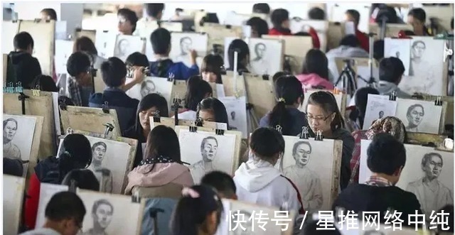 学渣!美术考试临交卷5分钟,学渣考生“神操作”,小岳岳看了想打人