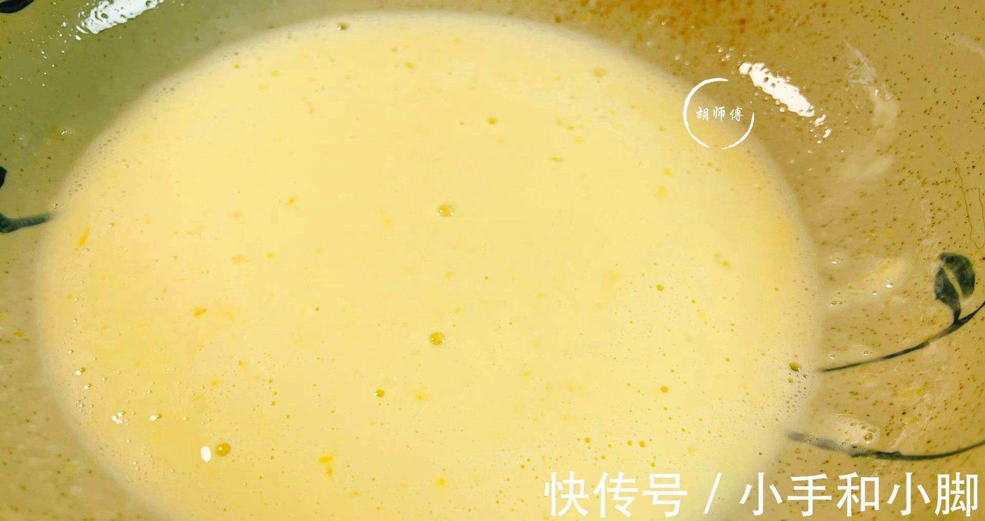 炸酥肉时，万不可放面粉！教您一招，酥肉又香又脆，7天也不回软