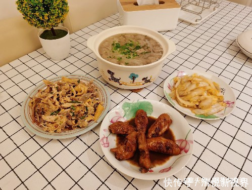 难道|闺蜜来家里做客,还自带下饭菜,难道我做的菜不香吗你们瞧瞧