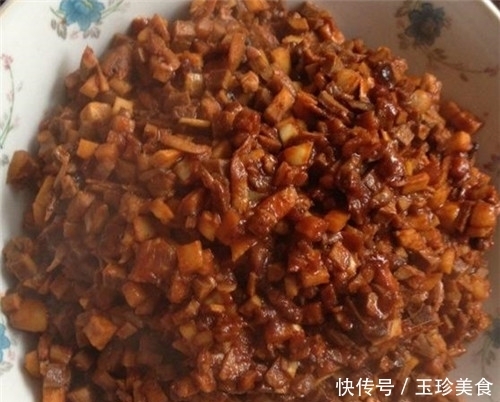 炸酱面|在家也能自己动手做炸酱面,做法简单,快来学习吧