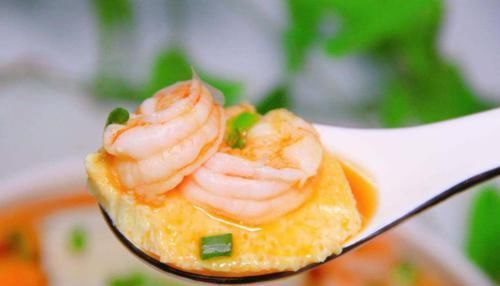 变得|学会3个小妙招,让鸡蛋羹变得更鲜更嫩,不会起泡泡