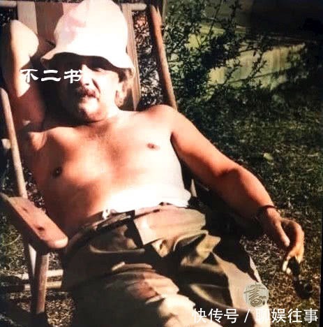 柏林|上色老照片:美军士兵模仿希特勒、犹太裔人被杀戮的真实镜头