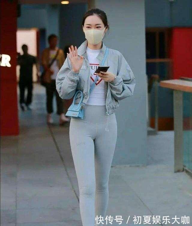 肩宽 上身秒变纸片人的打底裤,穿着它去见喜欢的人吧,你会选择吗