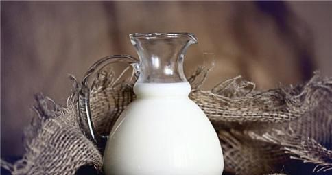 色氨酸|失眠多梦睡不好,这几种食物是纯天然的助眠药!让你一觉到天亮