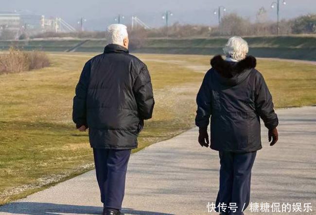 老人|60到70岁的老人,每天应该走多少步?医生提醒:这个范围内就很好