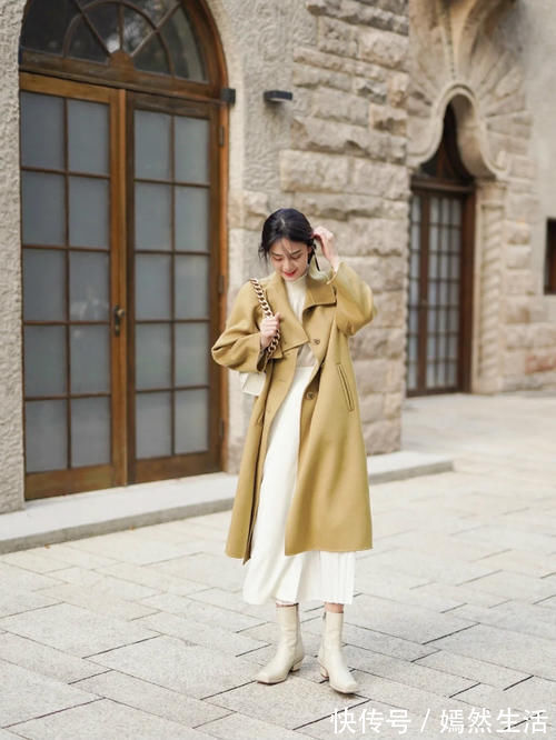 烟管领 今冬不流行系围巾了，大衣＋烟管领才是真的时髦！难怪潮人都爱穿