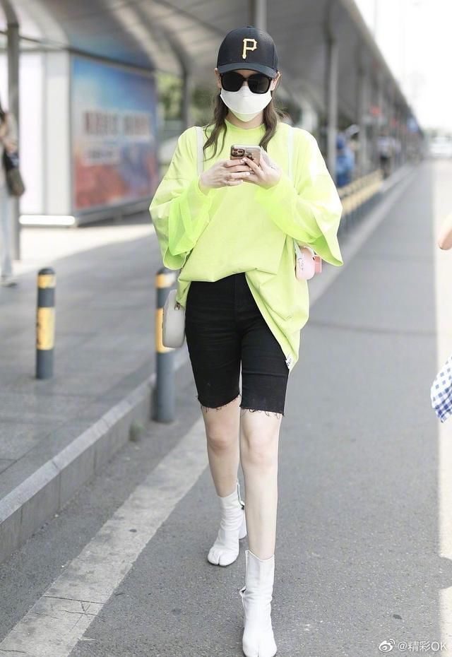 女孩|夏日秀腿正当时“腿精女孩”洋气单品大集合,让秀腿回头率Max