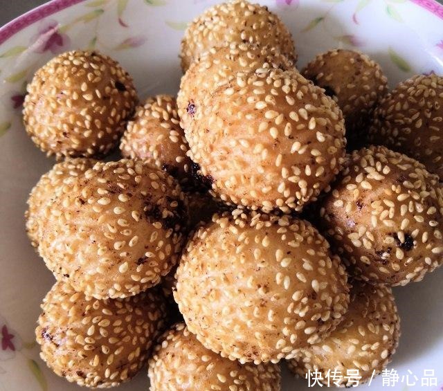 炸麻圆儿,用糯米粉就能做的简单小吃,解馋!