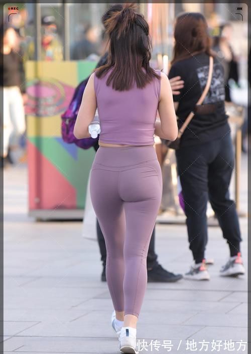 紫色|紫色衣服不好搭配淡紫色穿出时尚感,穿出温柔感